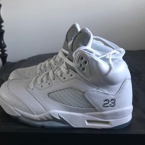 Jordan 5 Retro Metallic White